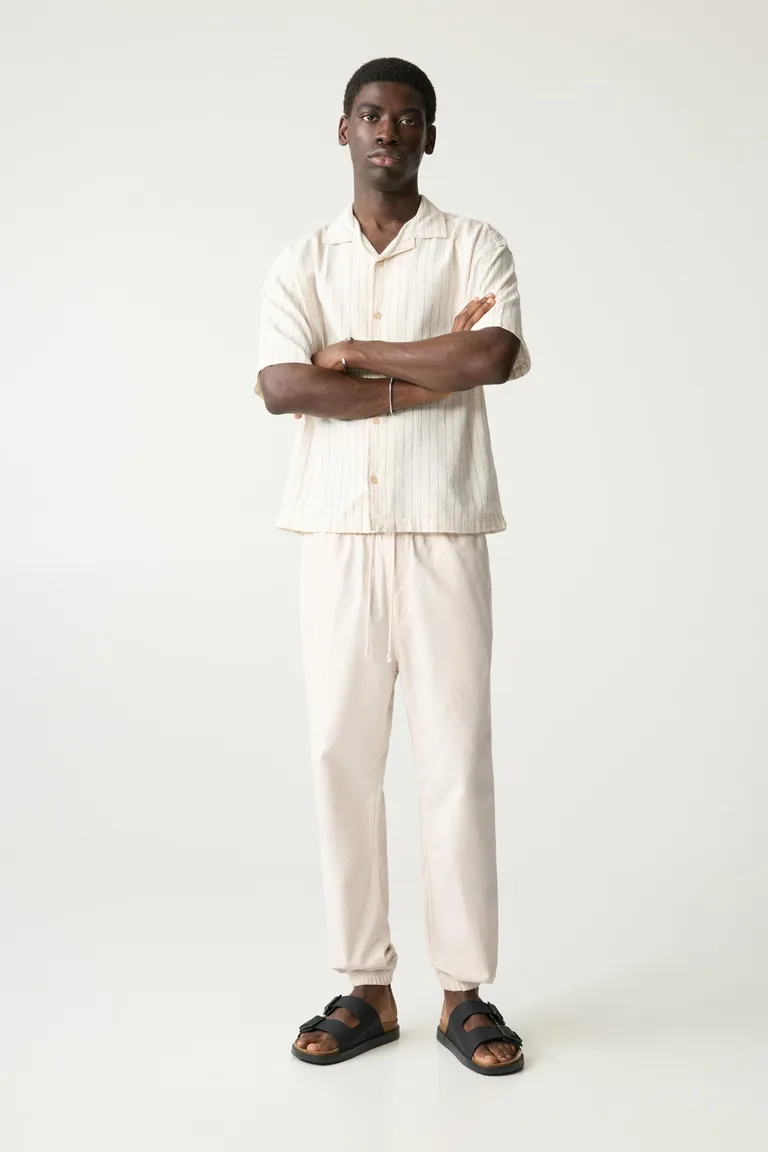 Pantalón jogger estructura de Pull&Bear en Pantalones para argentina