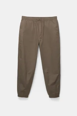 Pantalón jogger estructura de Pull&Bear en Pantalones para argentina