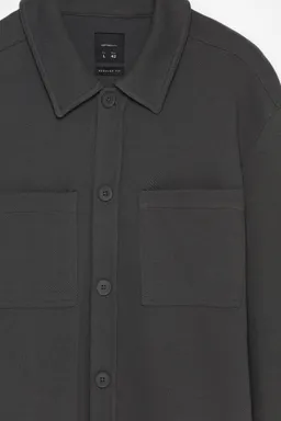 Sobrecamisa confort con bolsillos de Lefties en Camisas para argentina