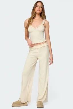 Pantalón posy con volantes de Edikted en Pijamas y Sleepwear para argentina