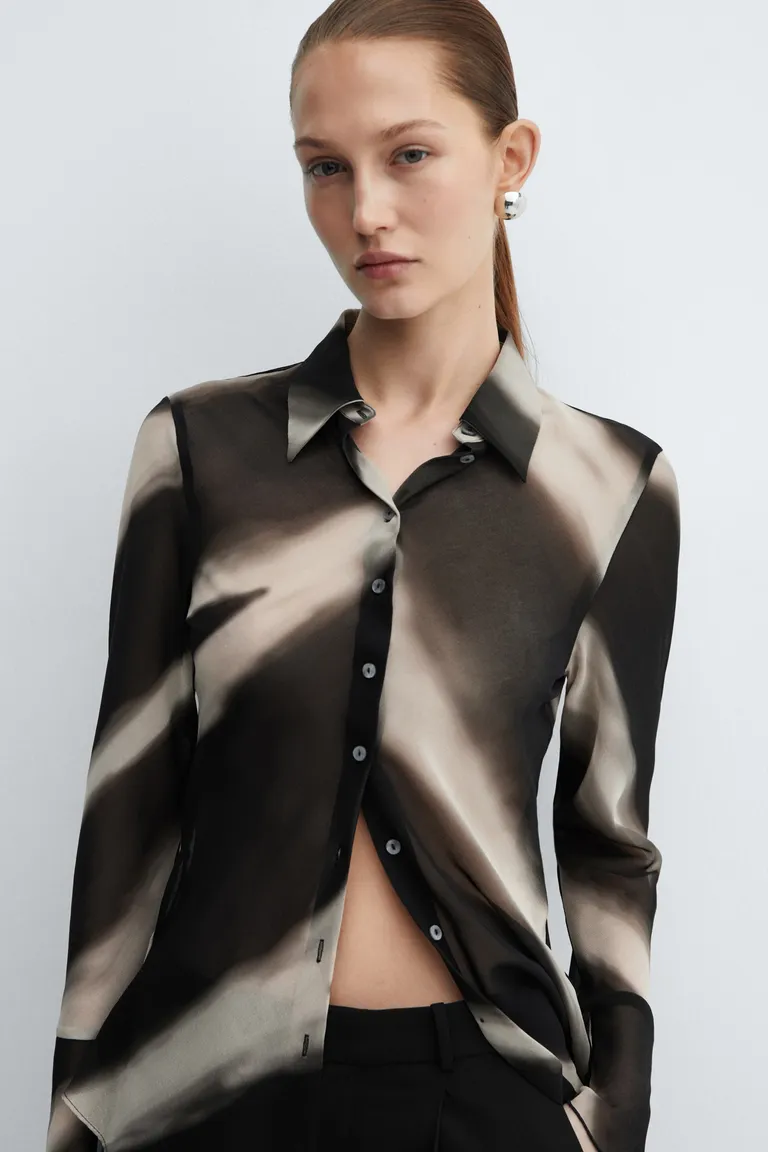 Camisa estampada semitransparente de Mango en Camisas para argentina