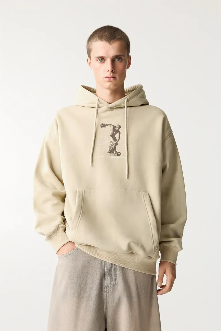 Buzo capucha discóbolo de Pull&Bear en Buzos y Sweaters para argentina