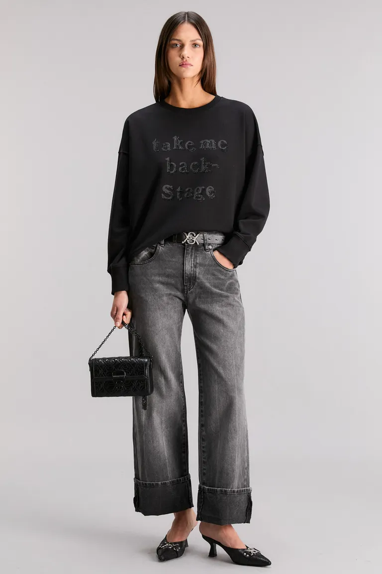 Buzo negro oversize con estampa exclusiva para mujer de Kosiuko en Buzos y Sweaters para argentina