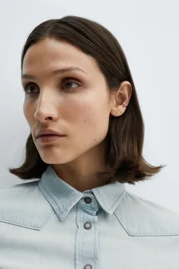 Camisa vaquera con bolsillos de Mango en Camisas para argentina