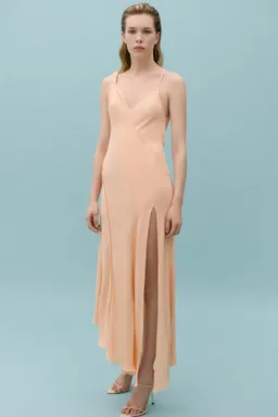 Vestido asimétrico costuras decorativas de Mango en Vestidos para argentina