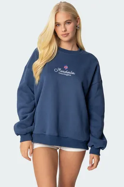 Buzo bordado manchester oversized de Edikted en Buzos y Sweaters para argentina
