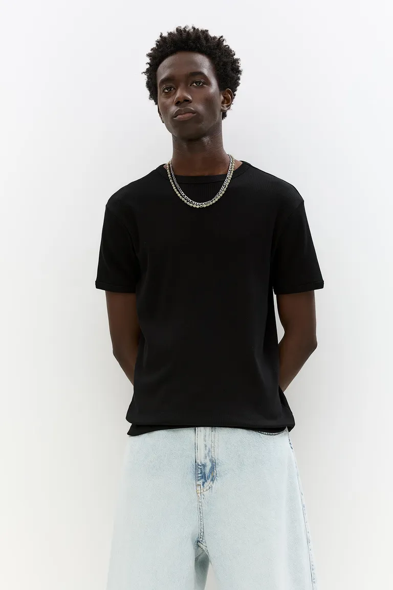 Remera manga corta canalé de Pull&Bear en Remeras y Polos para argentina