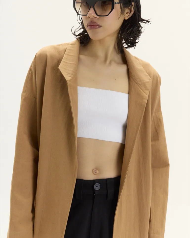 Abrigo oversize de diseño minimalista y elegante para mujer de Blue Sheep en Tapados para argentina