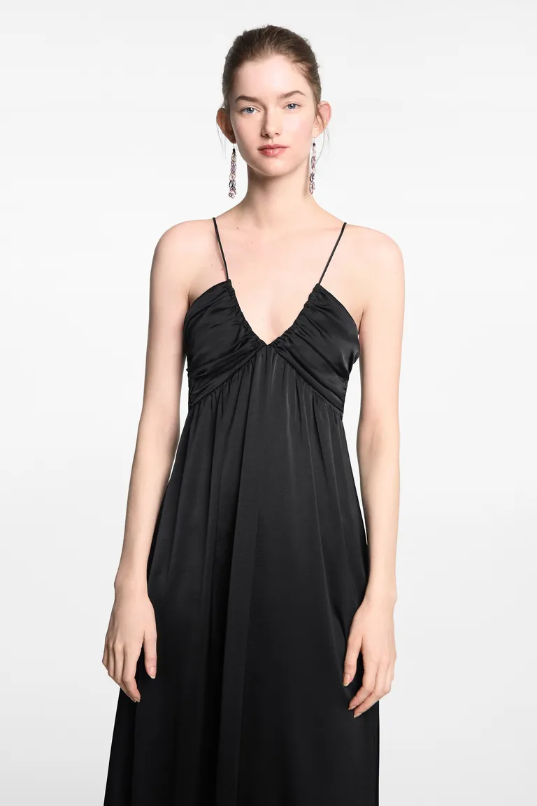 Vestido largo plisado de Mango Teen en Vestidos para argentina