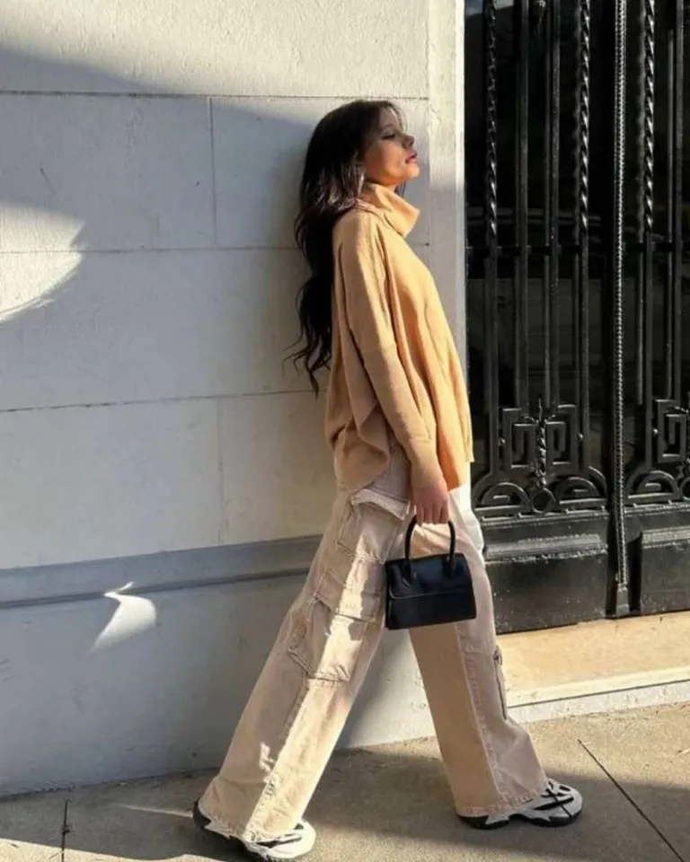 Poncho ancho de bremer clásico en tonalidad beige para mujer de Hesed en Capas y Ponchos para argentina