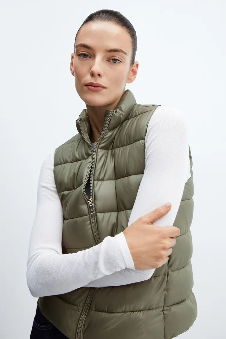 Chaleco acolchado ultraligero de Mango en Chalecos para argentina