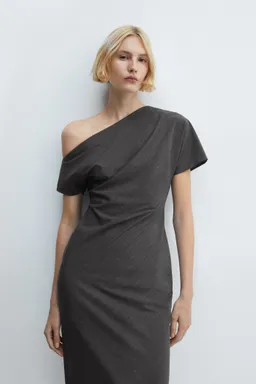 Vestido asimétrico abertura lateral de Mango en Vestidos para argentina