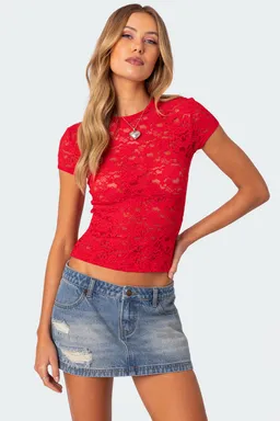 Kaori remera encaje transparente de Edikted en Remeras para argentina