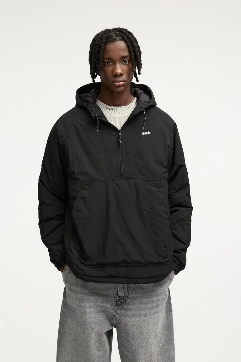 Campera canguro stwd de Pull&Bear en Abrigos y Camperas para argentina