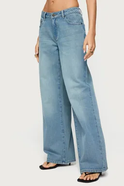 Jeans raelynn tiro bajo de Edikted en Pantalones para argentina