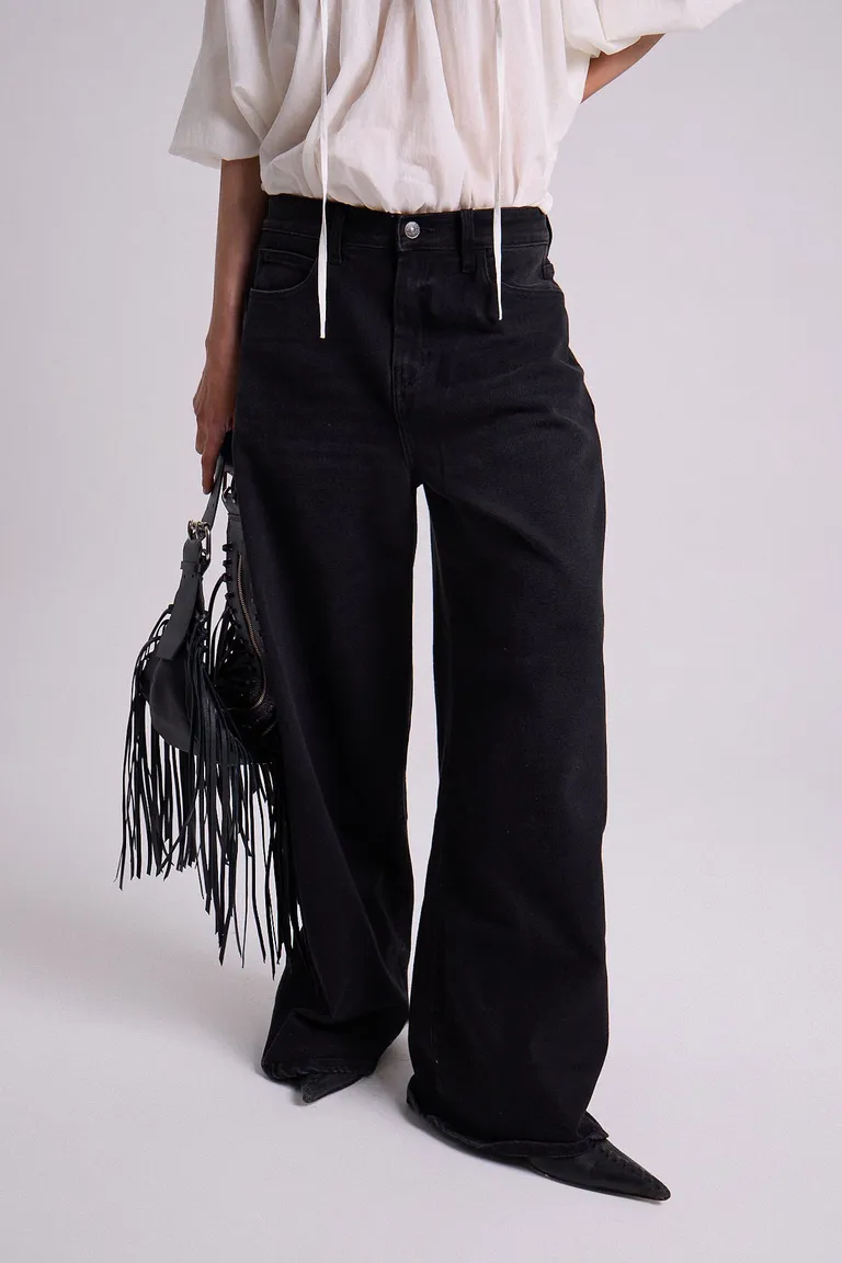 Pantalones Bootcut de tiro medio, silueta relajada y amplia de Maria Cher en Pantalones para argentina