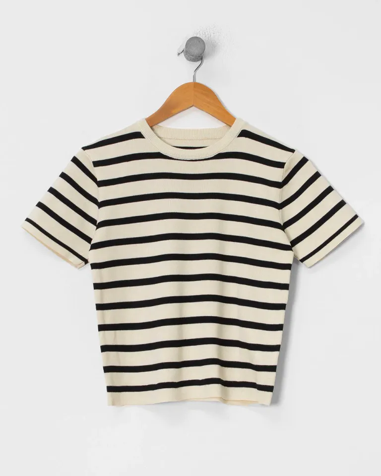 Remera manga corta con rayas horizontales diseño clásico cuello redondo de Sky en Remeras para argentina