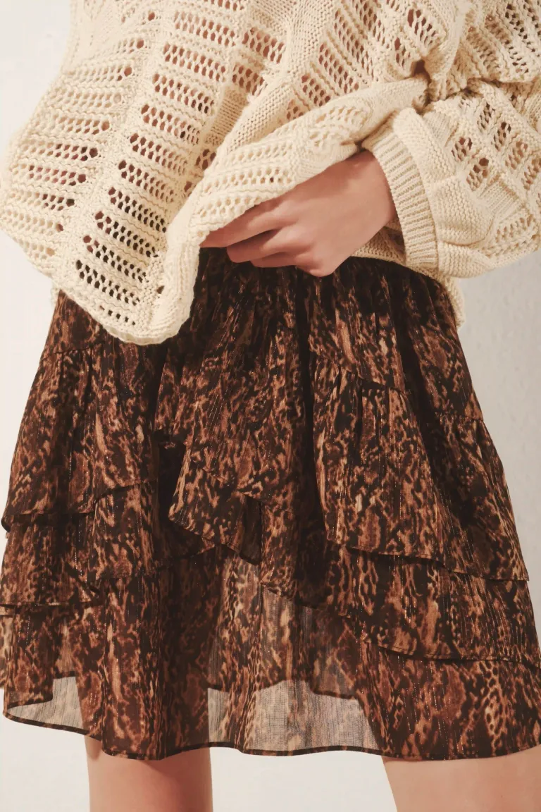 Falda corta con estampado llamativo y volados en capas de Rapsodia en Faldas para argentina