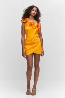 Vestido asimétrico con volantes de Mango en Vestidos para argentina