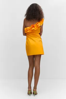 Vestido asimétrico con volantes de Mango en Vestidos para argentina