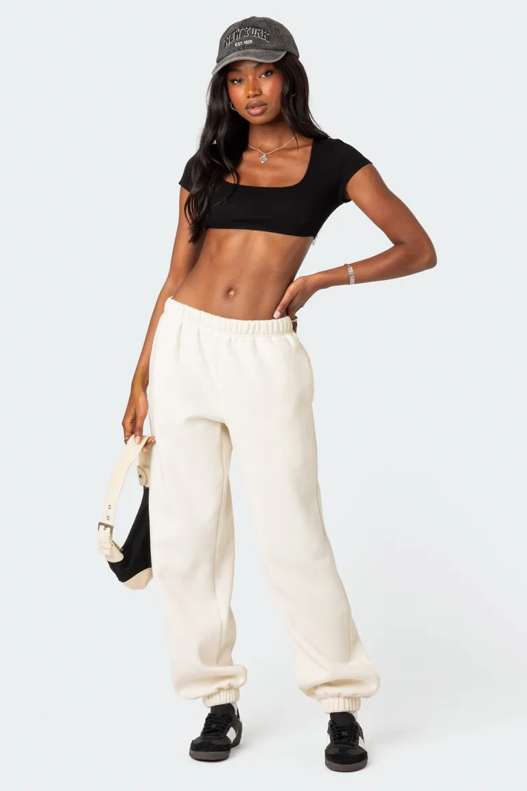 Pantalón buzo oversized clark de Edikted en Pantalones para argentina