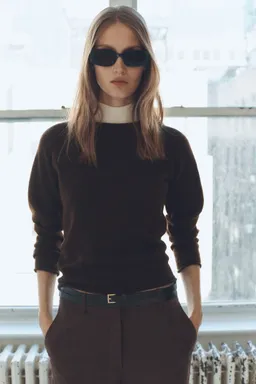 Remera tejida cuello redondo de Mango en Buzos y Sweaters para argentina