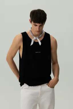 Musculosa bordada de Lefties en Remeras y Polos para argentina