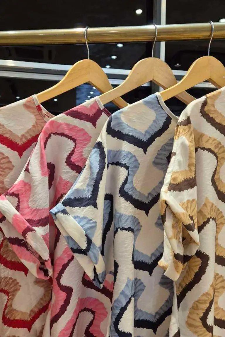 Blusa Escote Redondo de Hesed en Blusas para argentina