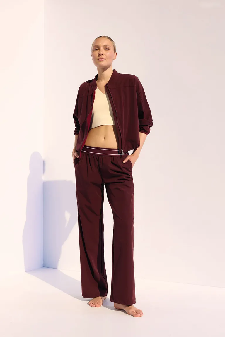 Pantalón sastrero urbano con tablas y cintura elástica personalizada para mujer de Portsaid en Pantalones para argentina