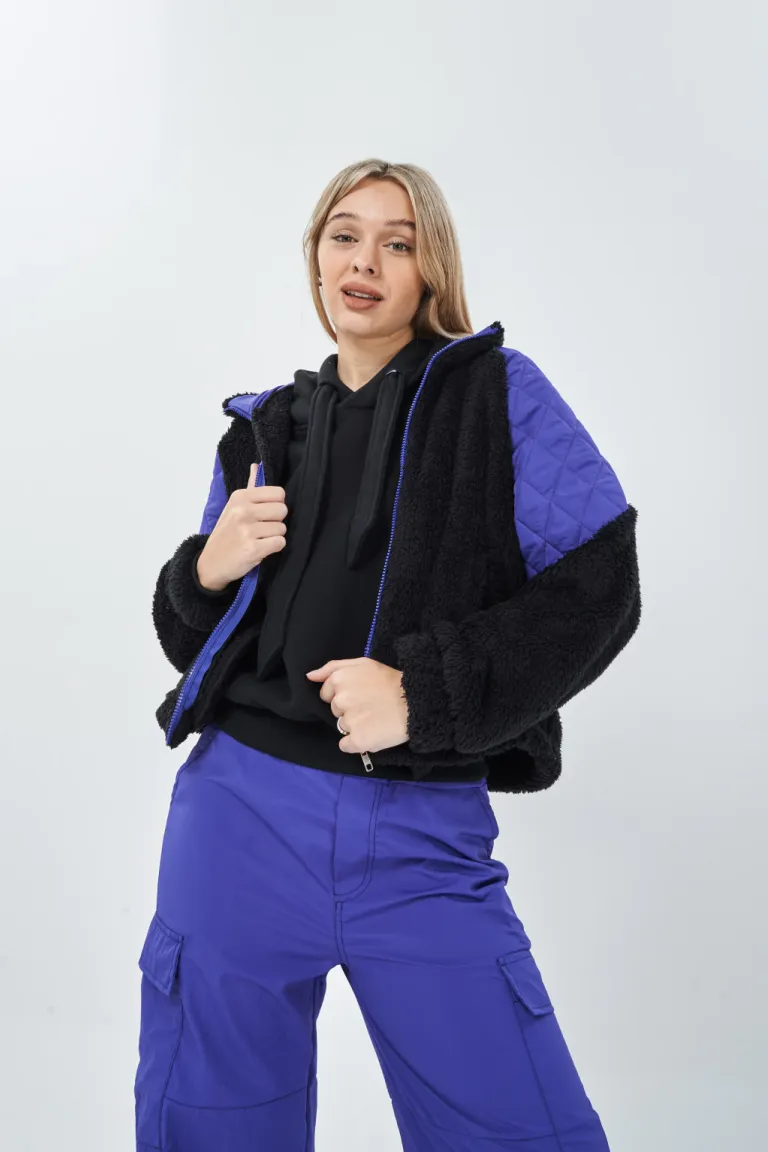Campera elton - Chaqueta azul de diseño elegante y versátil para mujeres de Apricot en Chaquetas para argentina