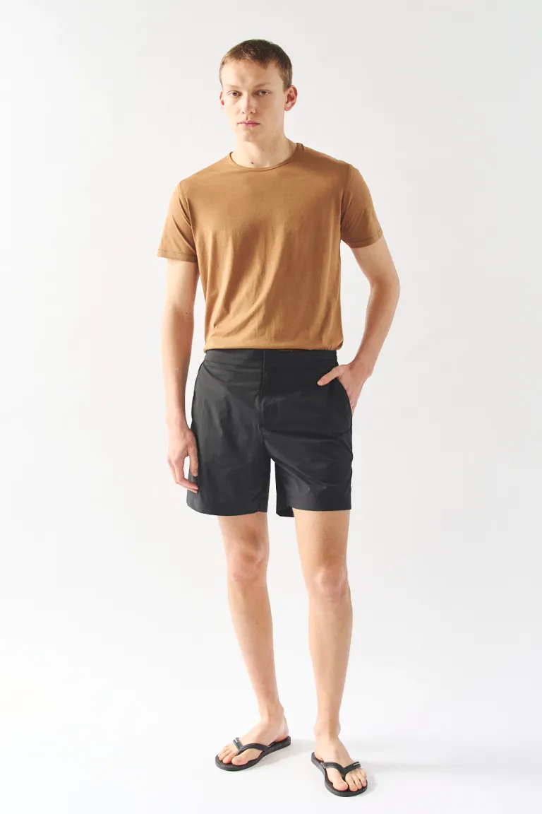 Short de baño negro con diseño moderno y detalles prácticos de Bensimon en Bermudas y Shorts para argentina