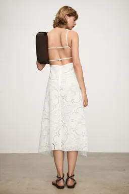 Vestido bordado asimétrico de Mango en Vestidos para argentina