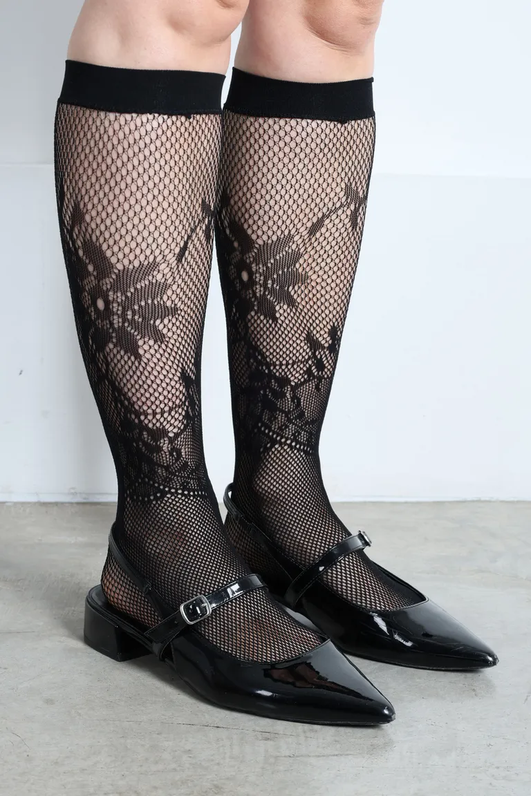 Medias de red negras con un diseño sofisticado y atemporal de Kill en Ropa Interior y Medias para argentina