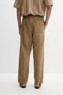 Pantalón estructura crepe de Lefties en Pantalones para argentina