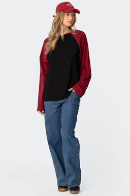 Remera manga larga raglán oversize de Edikted en Remeras para argentina