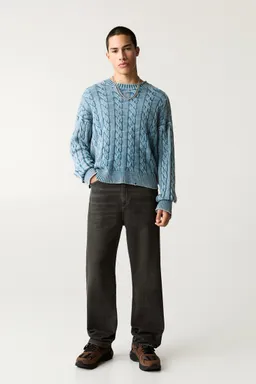 Jeans baggy acabado spray de Pull&Bear en Pantalones para argentina