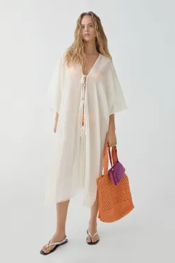 Caftán semitransparente con lazos de Mango en Capas y Ponchos para argentina