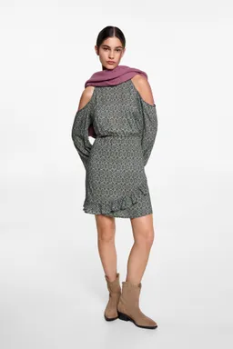 Vestido corto hombros descubiertos de Mango Teen en Vestidos para argentina