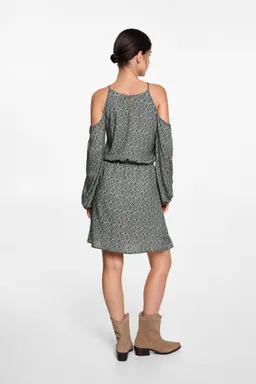 Vestido corto hombros descubiertos de Mango Teen en Vestidos para argentina