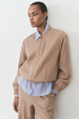 Chaqueta bomber lyocell de Mango en Chaquetas para argentina