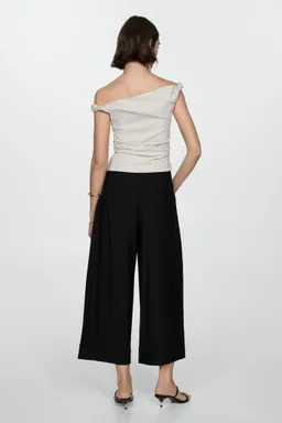 Pantalón wideleg con tablas de Mango en Pantalones para argentina