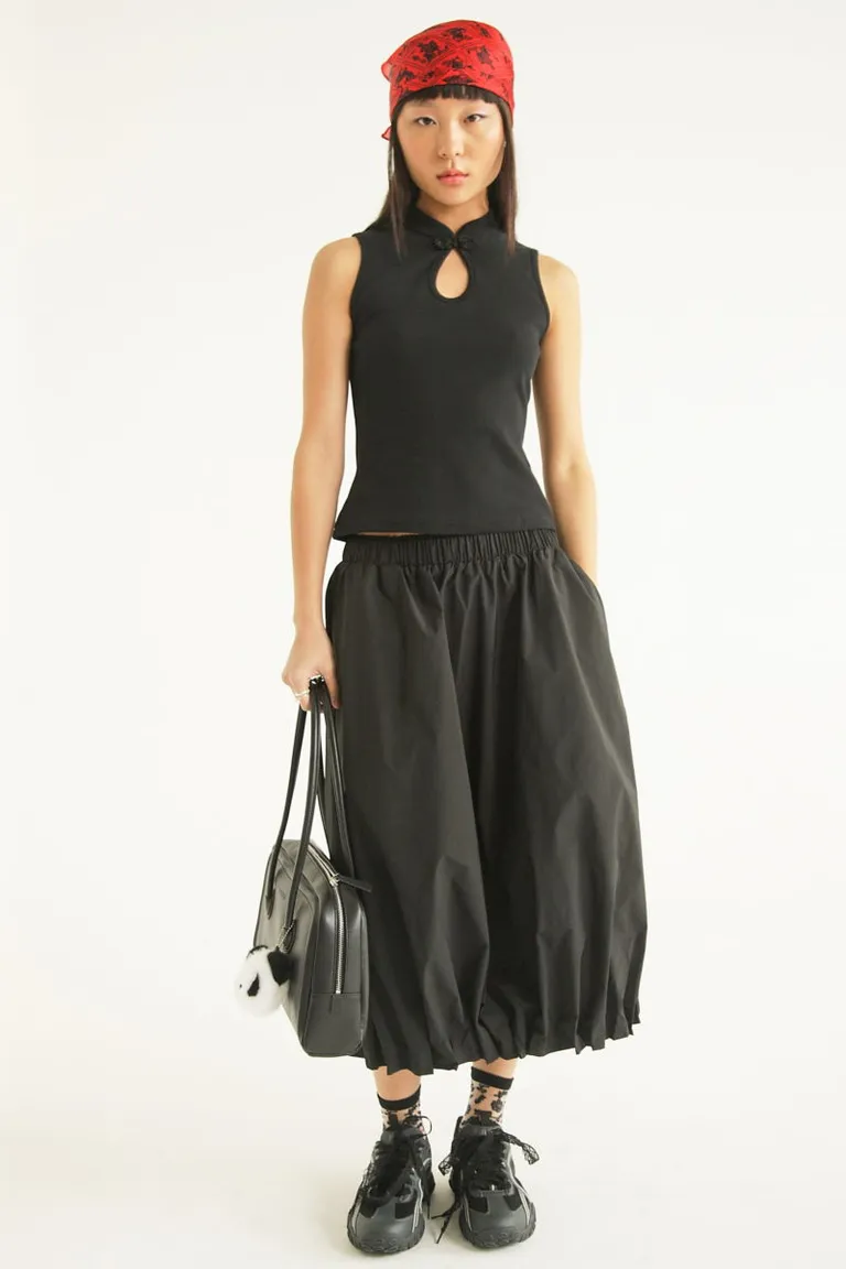 Falda midi con diseño balloon y bordado exclusivo de Las Pepas en Faldas para argentina