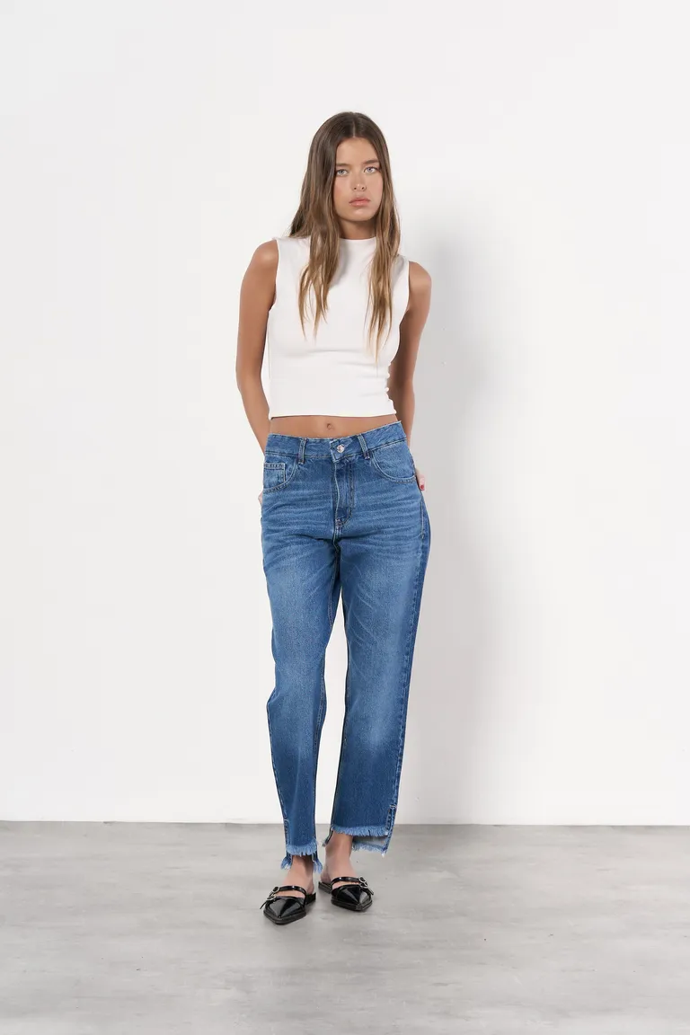 Jean denim mom viggo de Magda en Pantalones para argentina