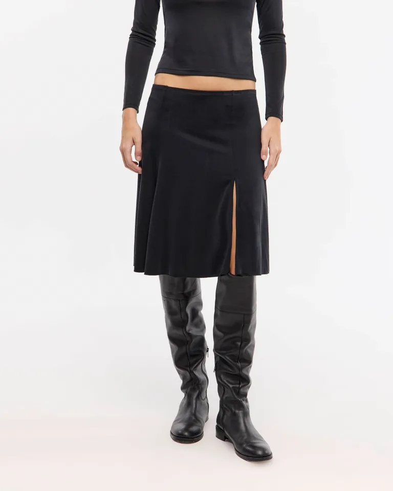 Pollera midi con tajo delantero de calce regular fit de Ay Not Dead en Faldas para argentina