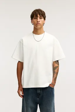 Remera pesada manga corta de Pull&Bear en Remeras y Polos para argentina