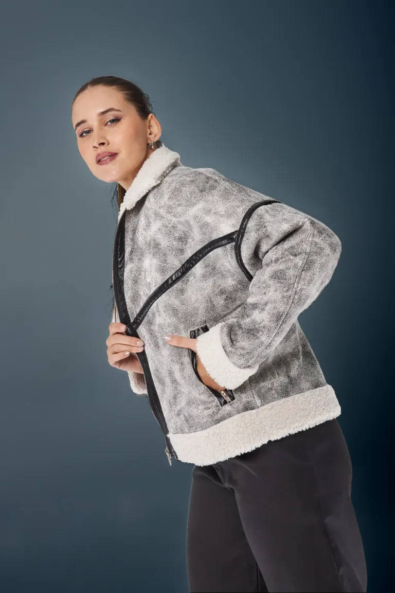 Chaqueta mujer de corte moderno y sofisticado de Apricot en Chaquetas para argentina