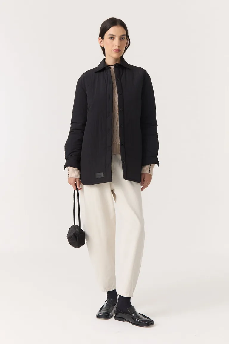 Campera estilo worker con diseño enguatado y calce oversized largo de Furzai en Chaquetas para argentina