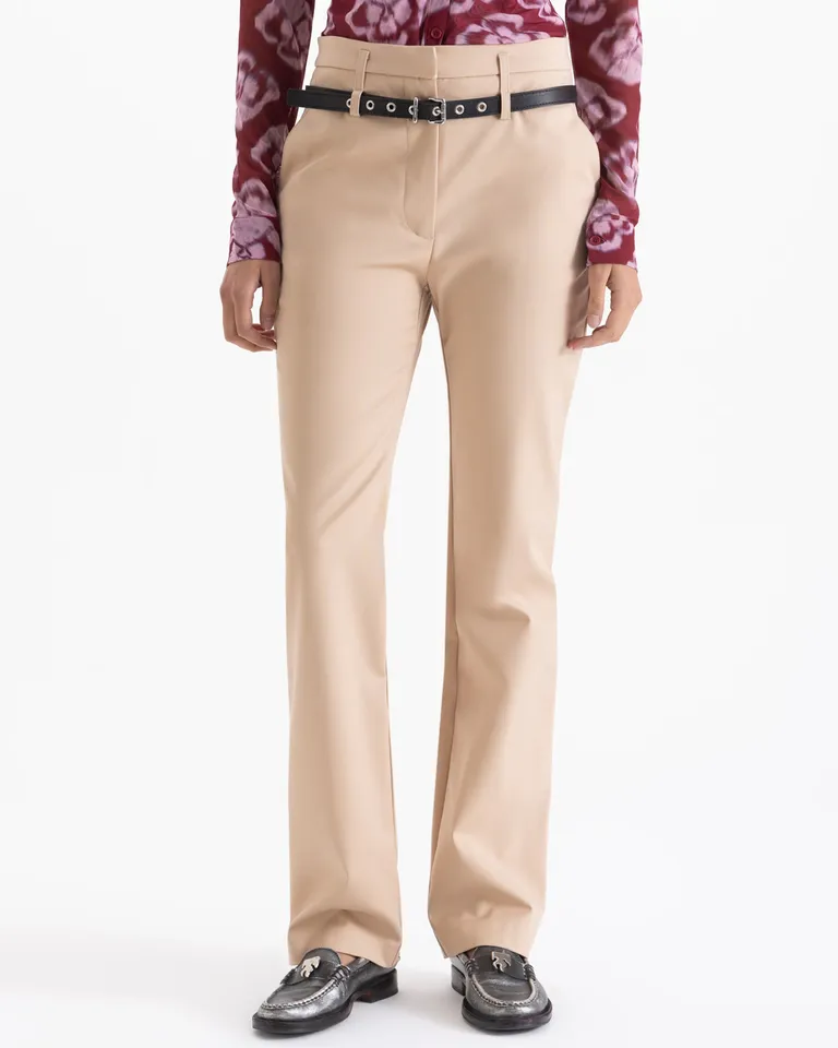 Pantalón sastrero de corte recto con raya central y cinto desmontable incluido de Jazmin Chebar en Pantalones para argentina