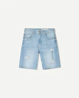 Bermuda denim con roturas de Bershka en Bermudas y Shorts para argentina
