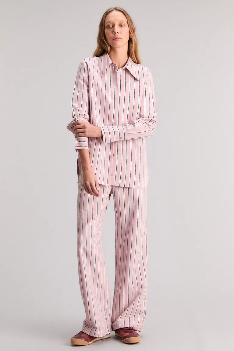 Pantalón de rayas rosado de corte regular y ajuste cómodo para mujer de Kosiuko en Pantalones para argentina